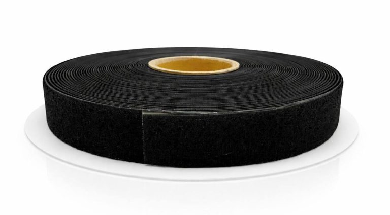 Cinta Felpa Negro con Adhesivo 25 mm x 25 mts